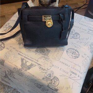 Elegant Navy Crossbody Bag with Gold Lock